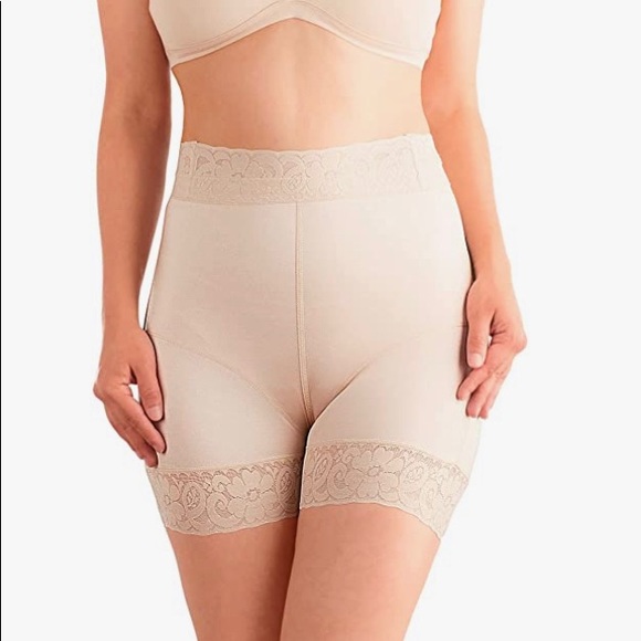 Butt Lifting shorts - Picture 2 of 5